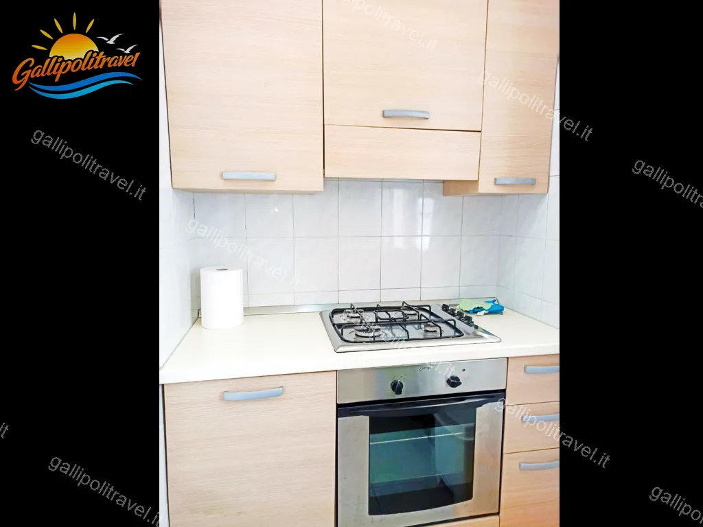 Kitchen with La Praja, Baia Verde Gallipoli hob