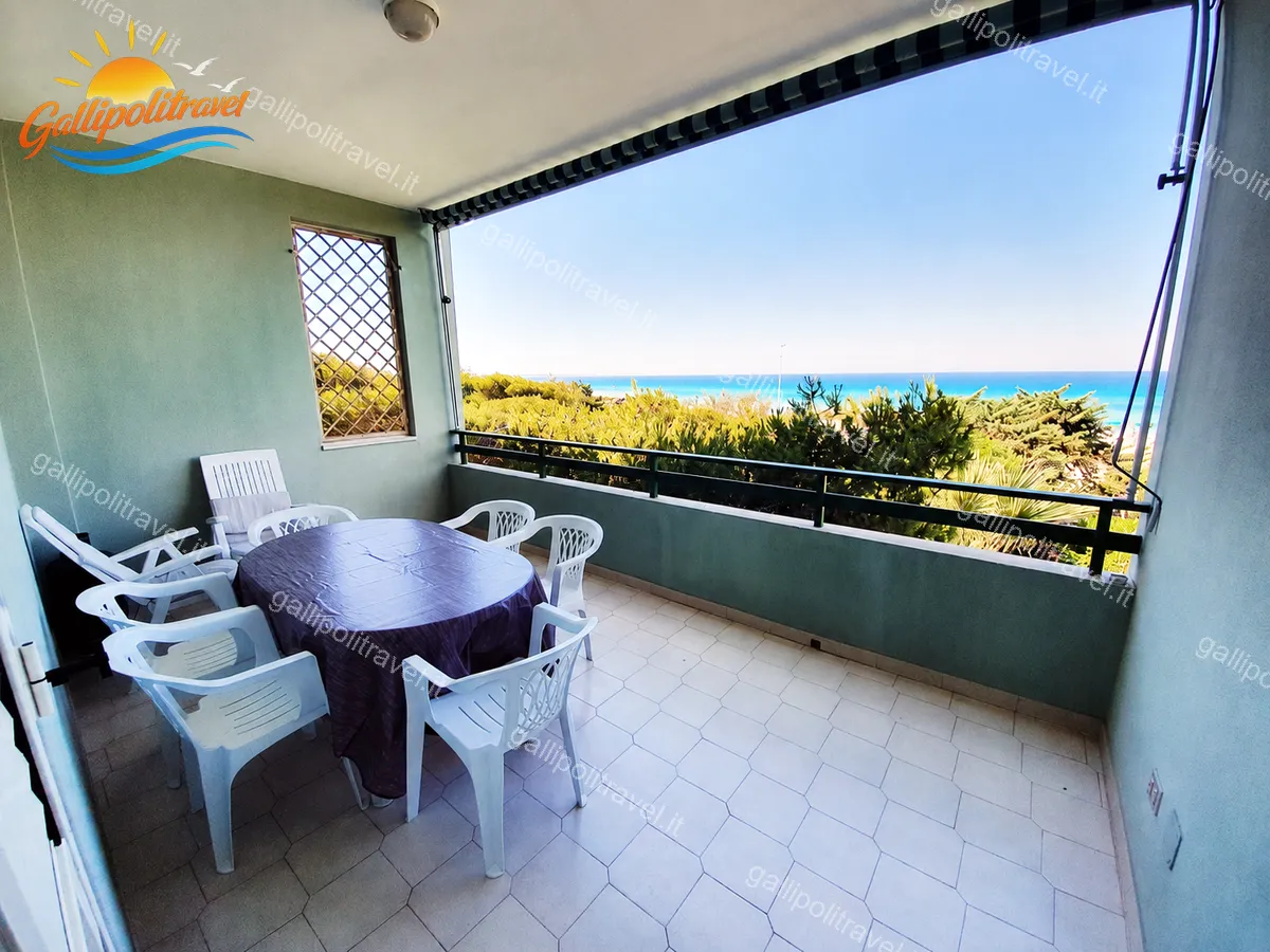 Terrace with frontal sea view of La Praja, Baia Verde Gallipoli