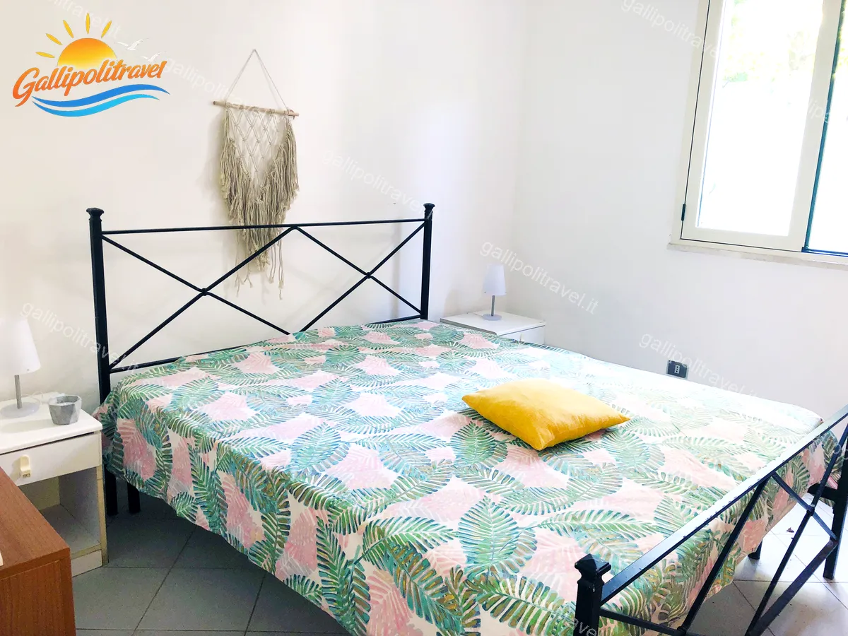 Chambre double de l'appartement trois pièces Tamerici 01, Baia Verde Gallipoli
